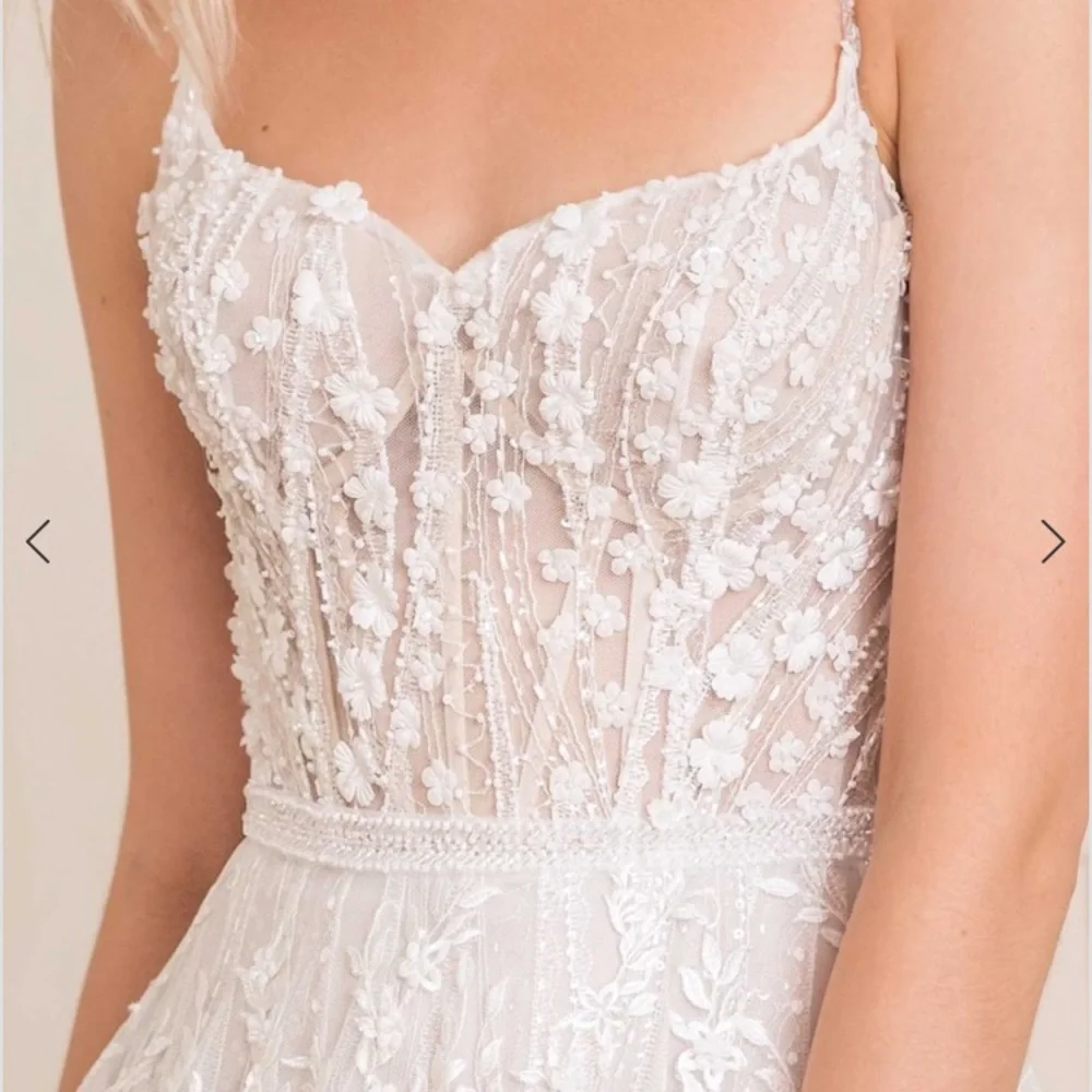 Dany Tabet Valencia Wedding Dress - Picture 8 of 9